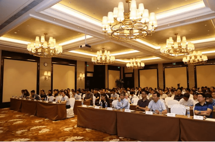 大数据分析峰会解读数据时代未来