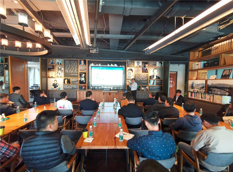 工业互联网聚焦点：数字化  网络化  智能化